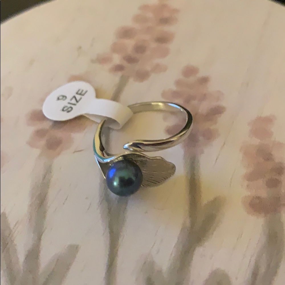 Iris Pearl Ring